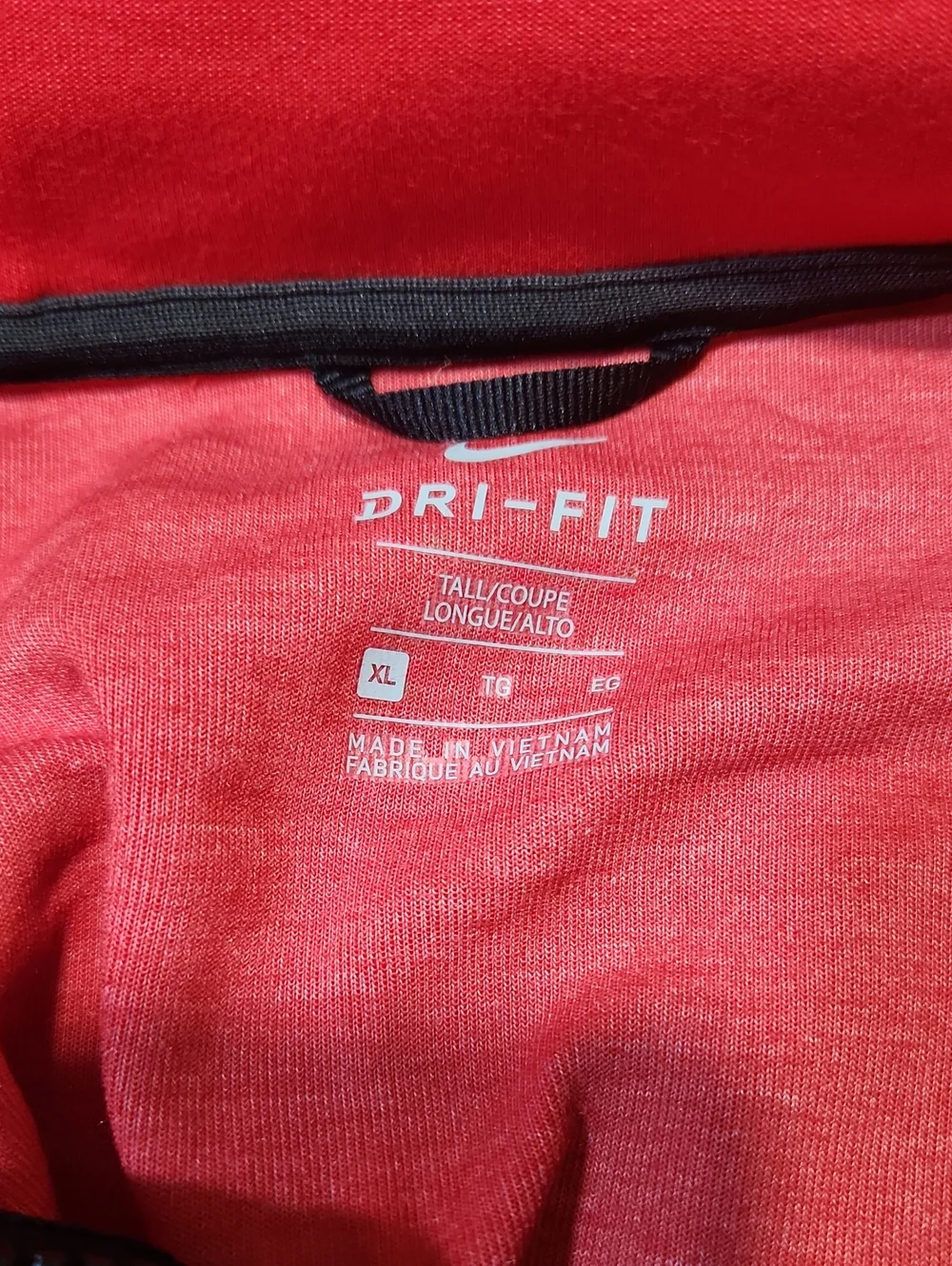 Nike Womens Dri-FIT Thermaflex Showtime Full Zip Hoodie in Red/Black. XLT.